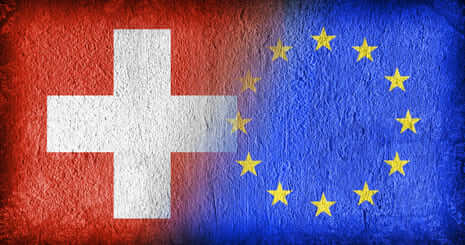 Bild, dass jeweils zur Hälfte die Schweizer Flagge und die EU-Flagge darstellt